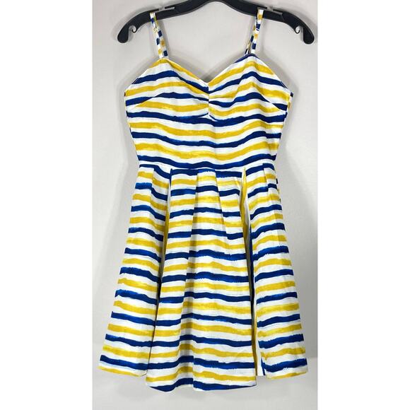 Women’s dress - Picture 1 of 3